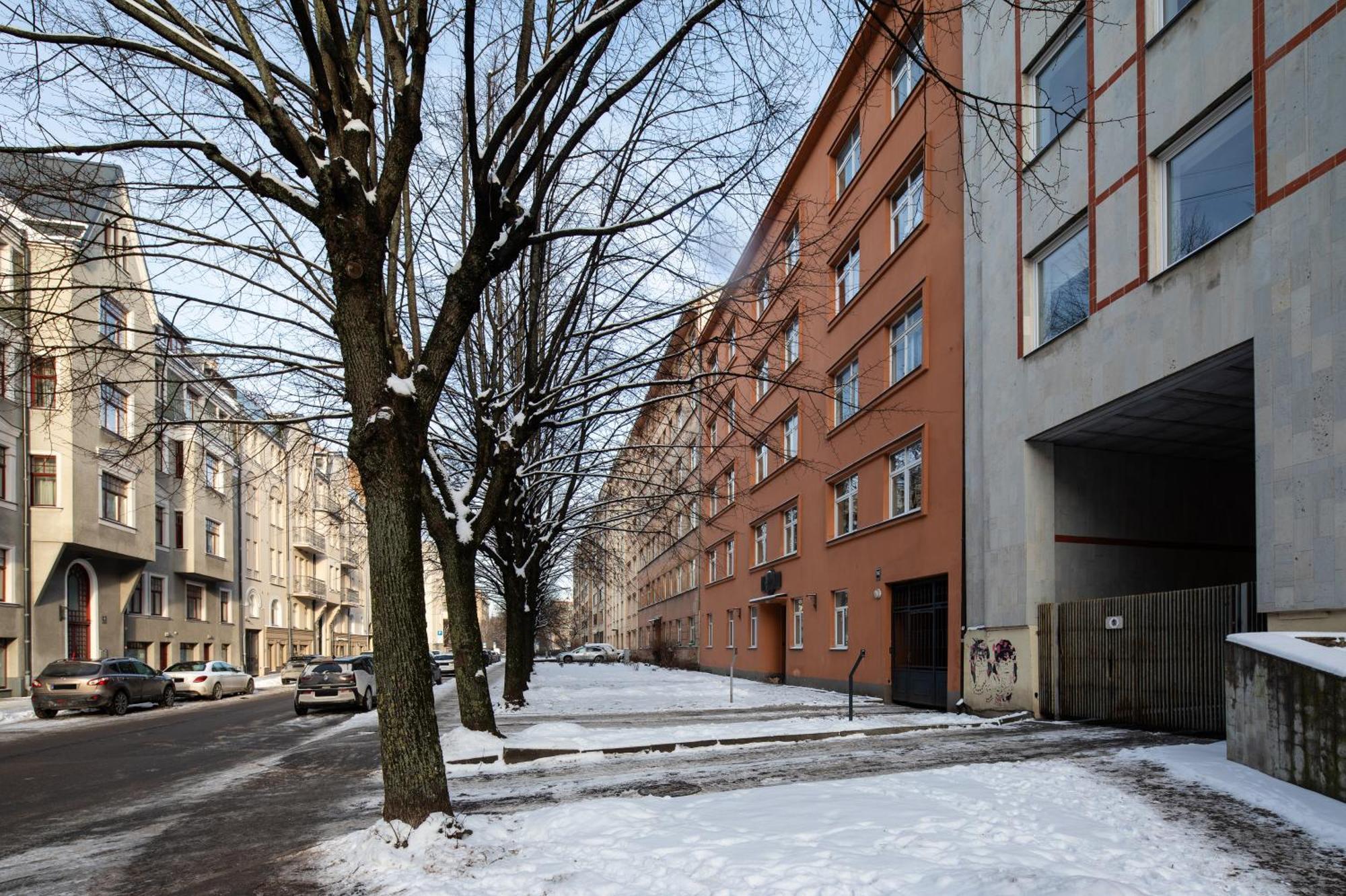 Riga Embassy Center Apartment With Parking Exterior foto